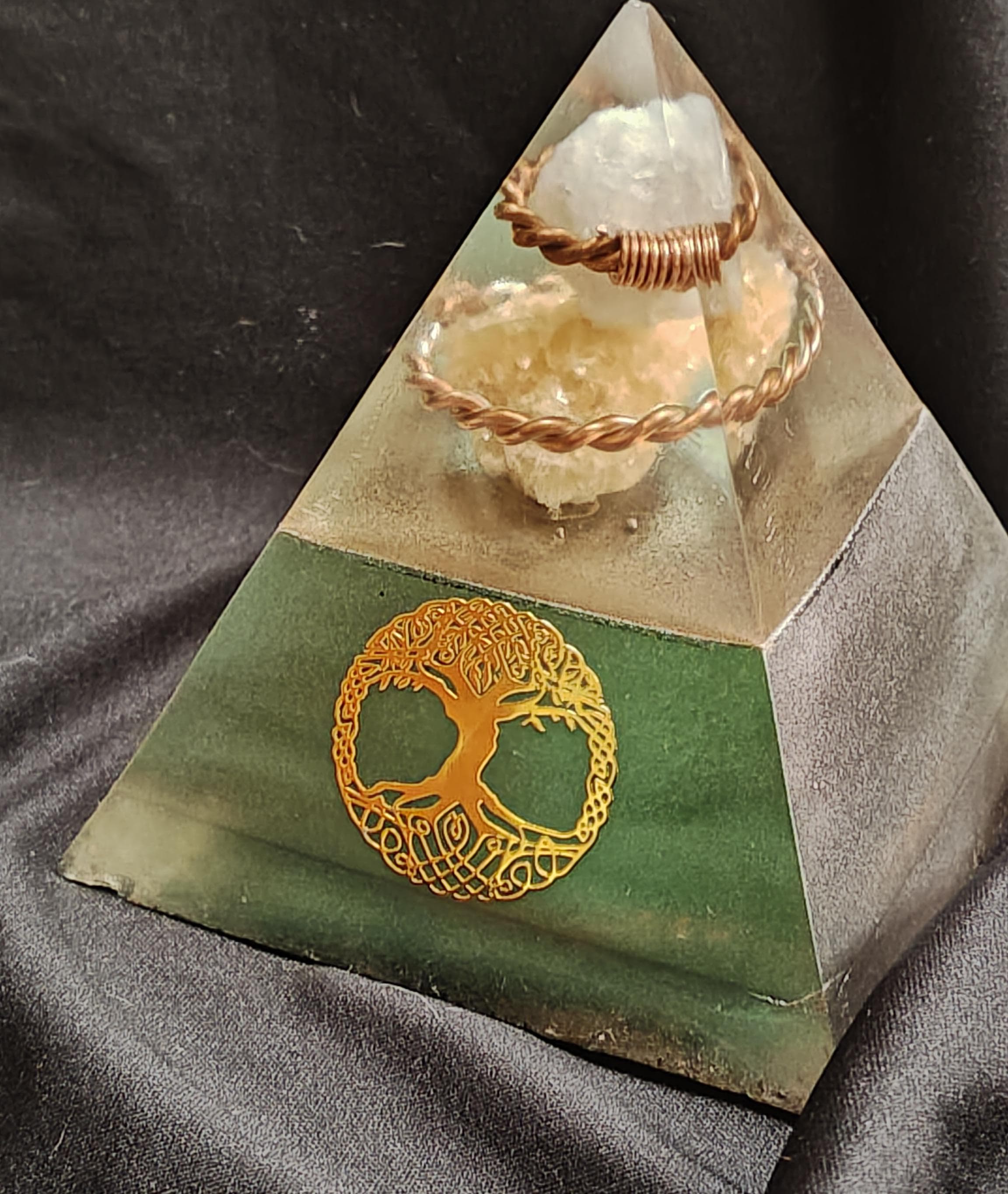 Orgonita de Epoxi Viruland